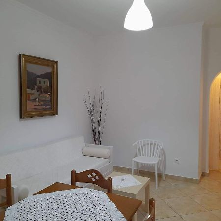 Matilda Milos - Cycladic Living Apartamento Triovasálos Exterior foto