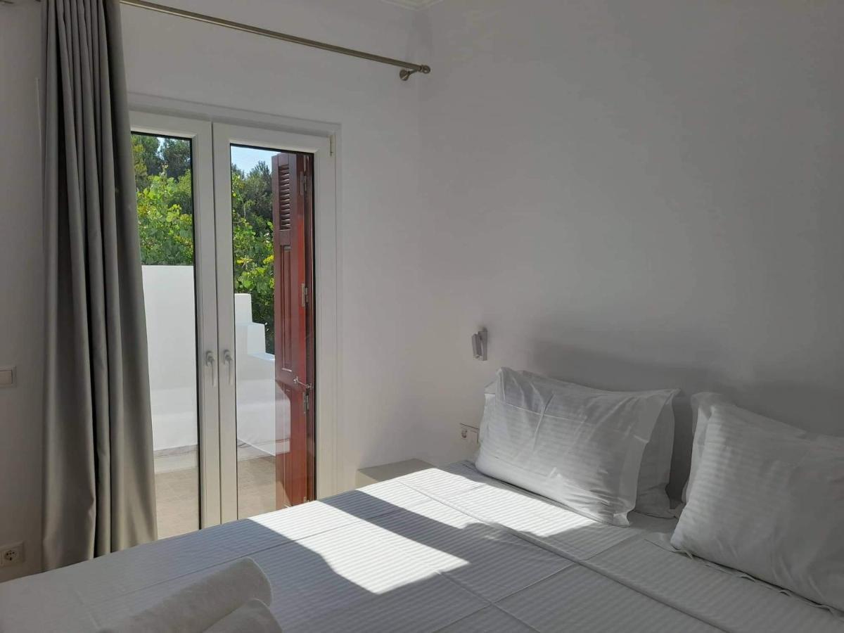Matilda Milos - Cycladic Living Apartamento Triovasálos Exterior foto