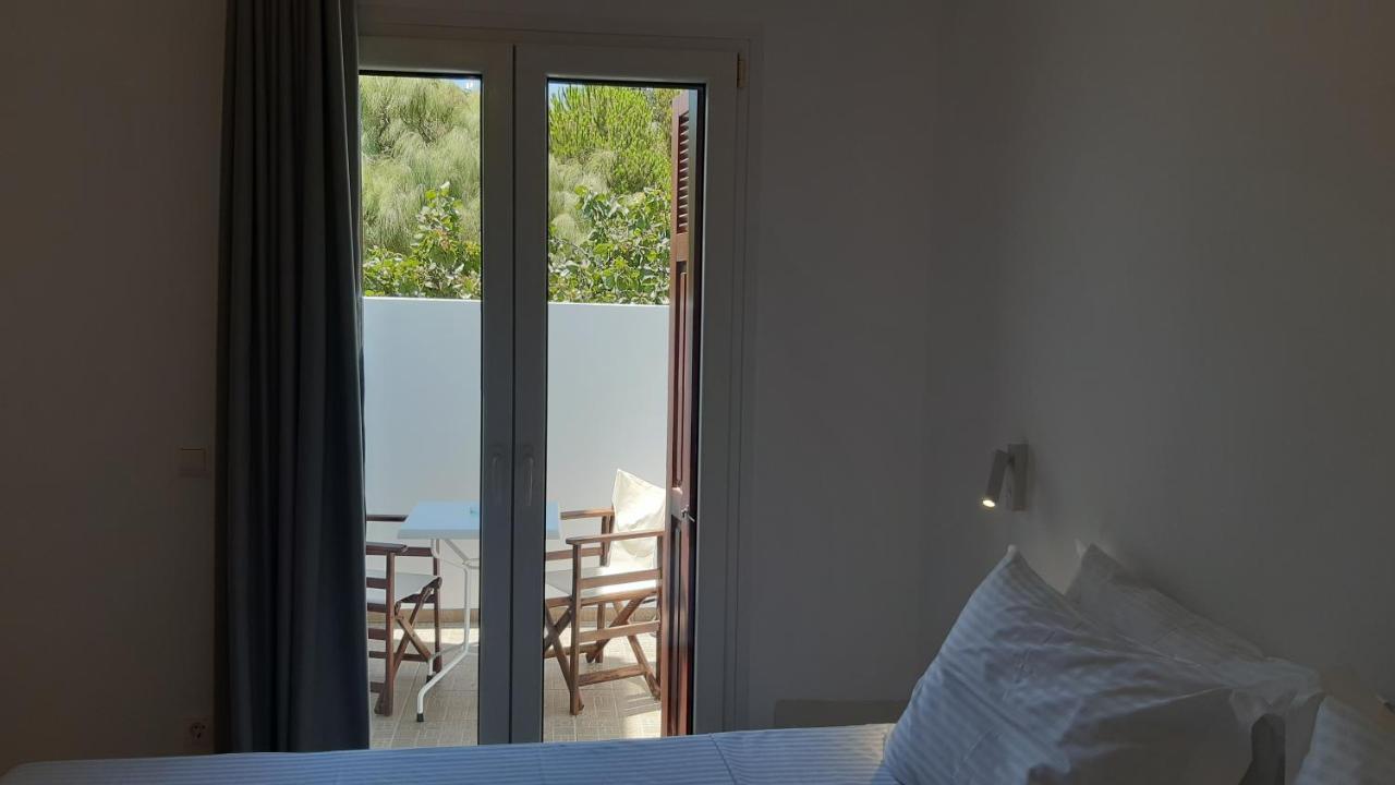 Matilda Milos - Cycladic Living Apartamento Triovasálos Exterior foto