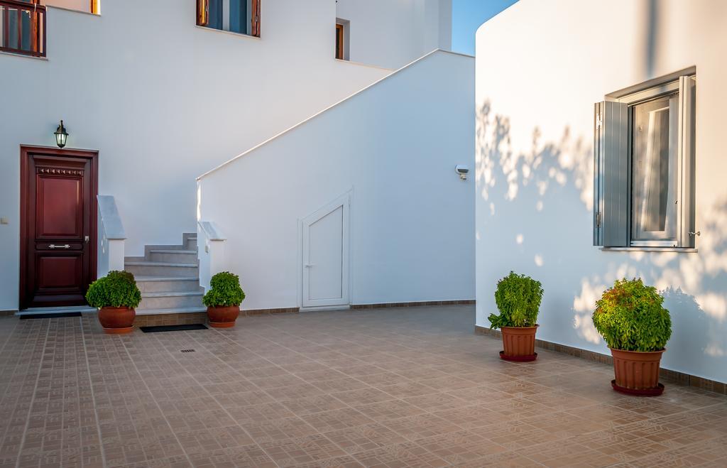 Matilda Milos - Cycladic Living Apartamento Triovasálos Exterior foto
