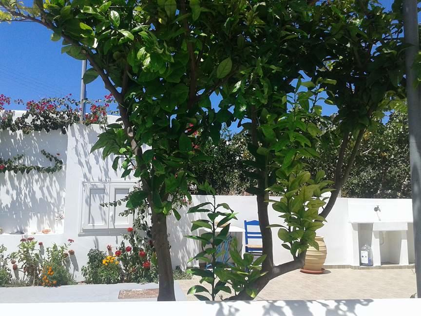 Matilda Milos - Cycladic Living Apartamento Triovasálos Exterior foto