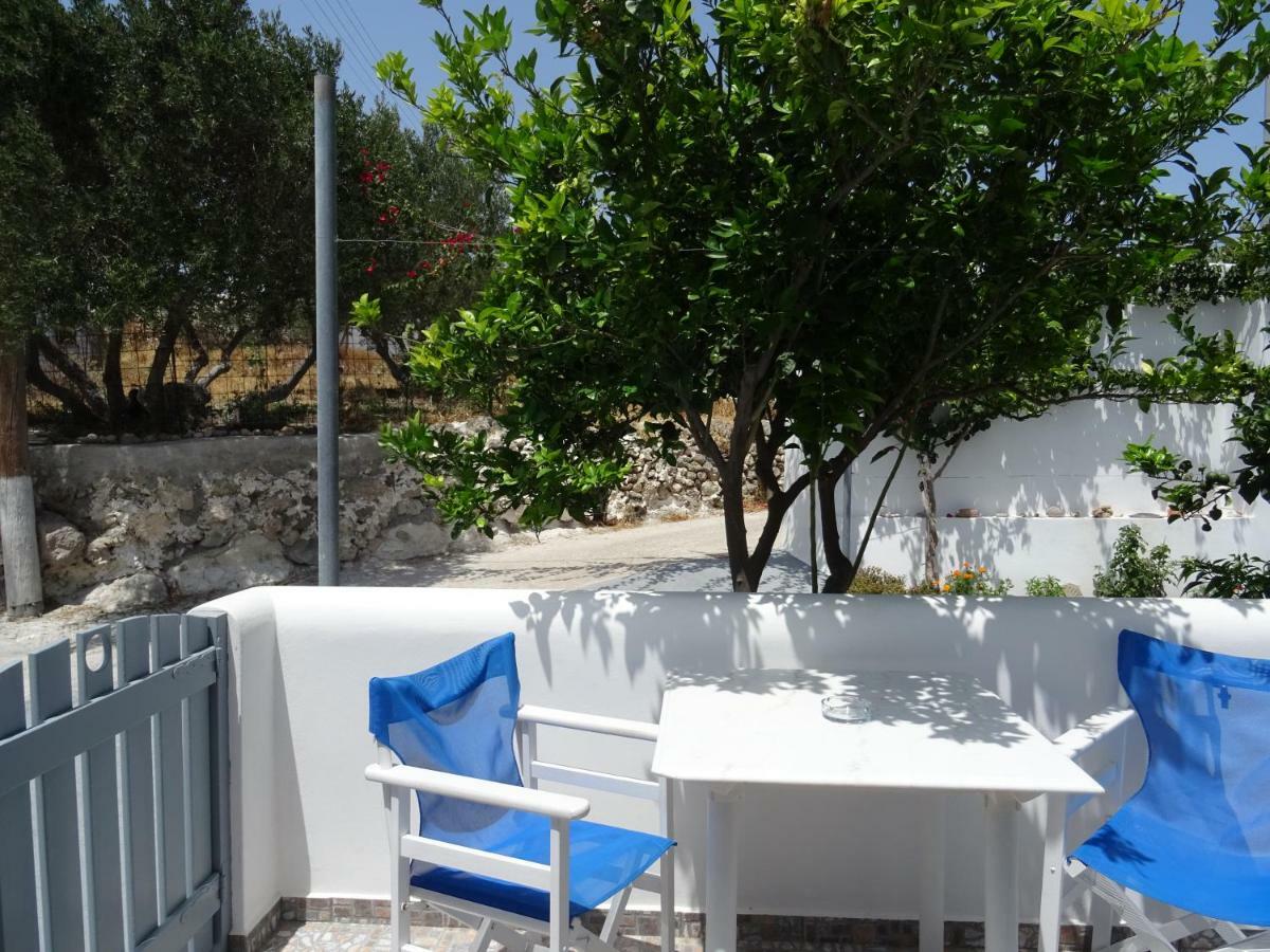 Matilda Milos - Cycladic Living Apartamento Triovasálos Exterior foto