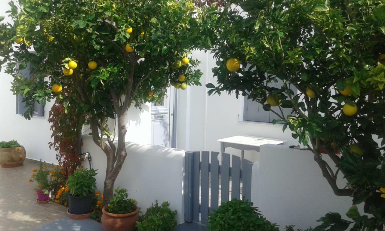 Matilda Milos - Cycladic Living Apartamento Triovasálos Exterior foto