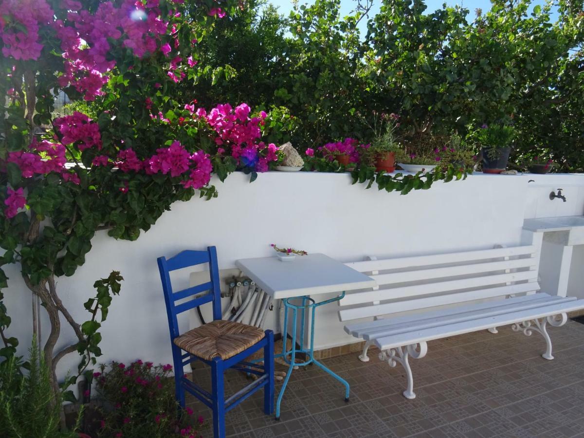 Matilda Milos - Cycladic Living Apartamento Triovasálos Exterior foto